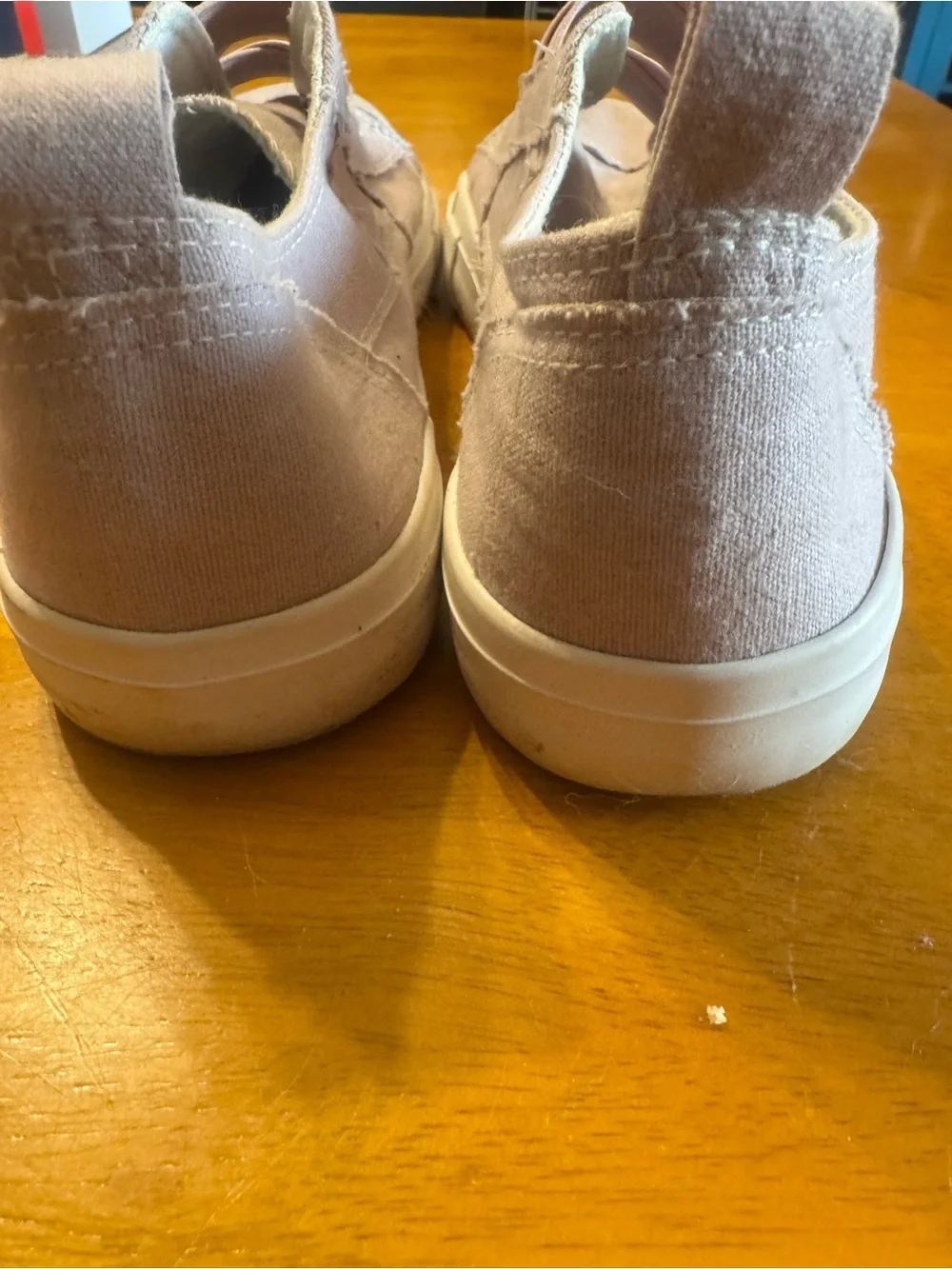 Casual Slip-On Women's Sneakers in Light Mauve